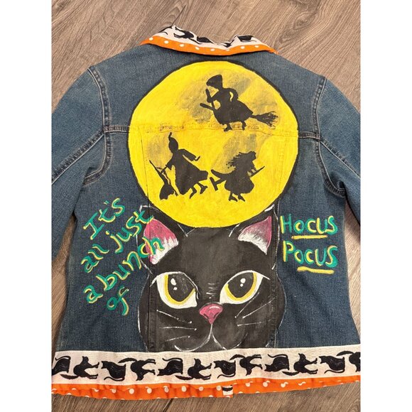 Hocus Pocus Denim Jean Jacket Custom Hand-Painted Halloween Size Small 4/6 - Picture 1 of 7